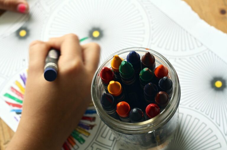 ponce_photography-crayons-1445053_1280